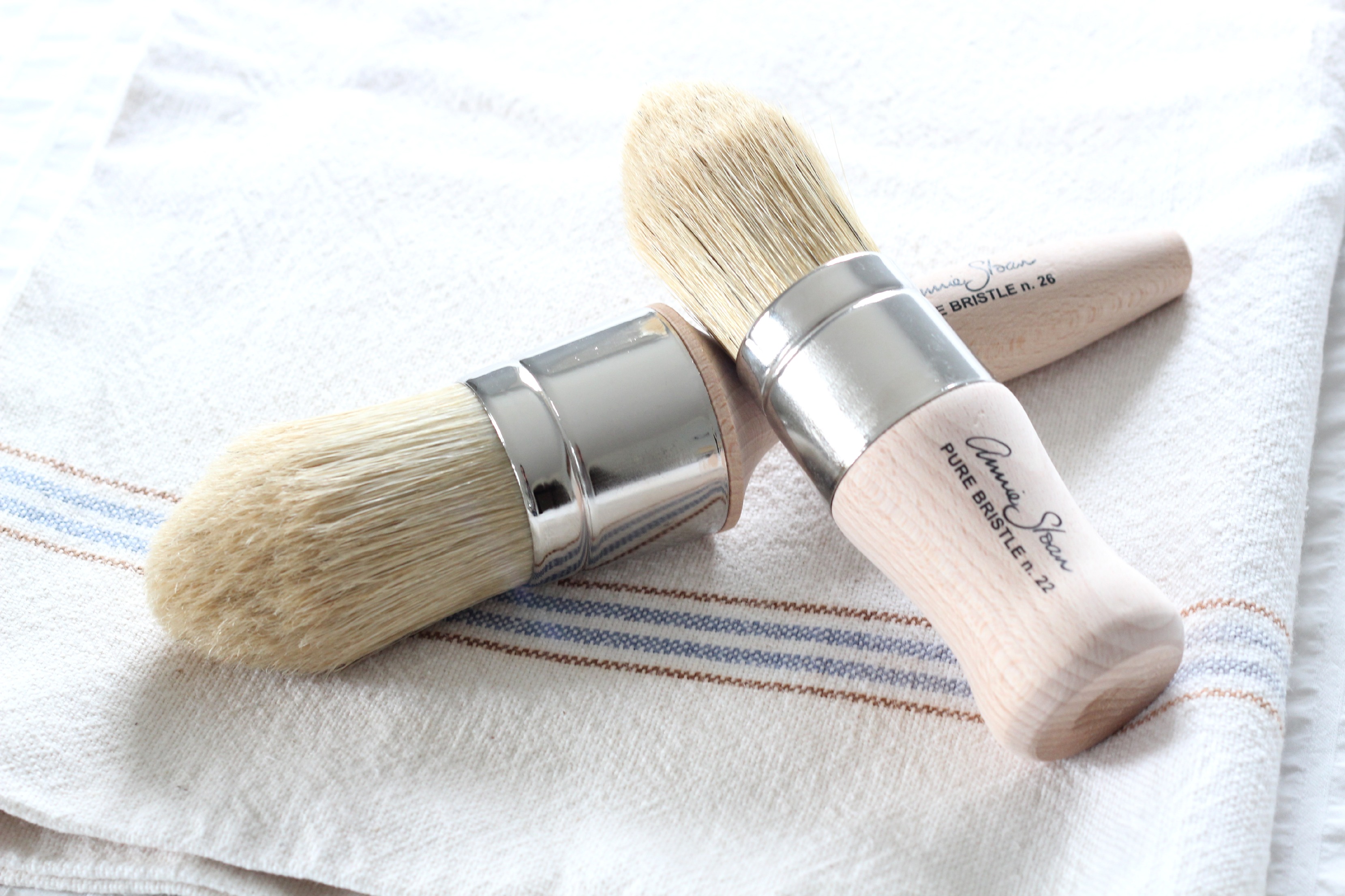 annie sloan buffing brush