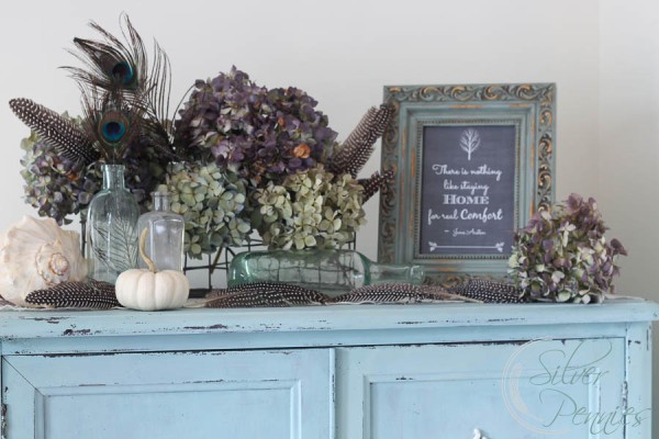 Pretty Autumn Display Dining Room