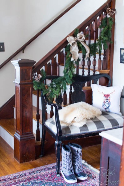Simple Christmas Decorating in our Entry