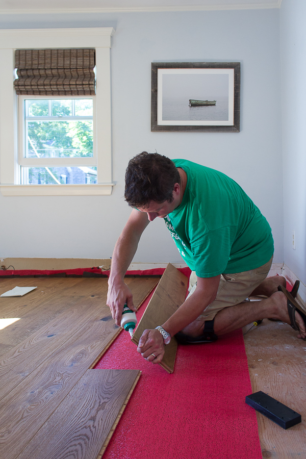 Installing wide plank flooring - how to #diy #wideplanks #sawyermasonfloors