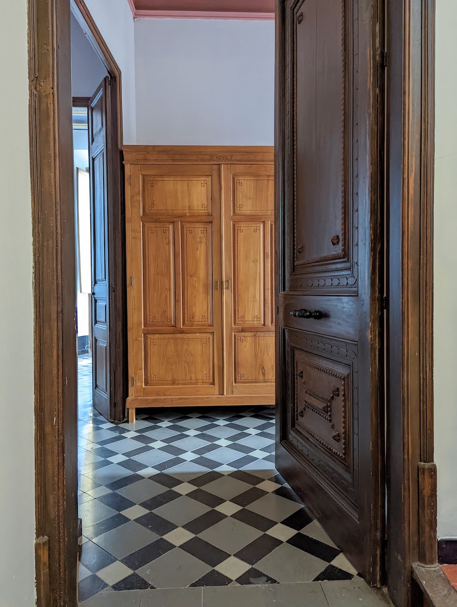 Getting the Spanish Villa Style - Finding Silver Pennies